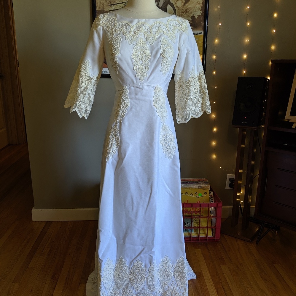 Spectacular 1960s Alfred Angelo by Edythe Vincent